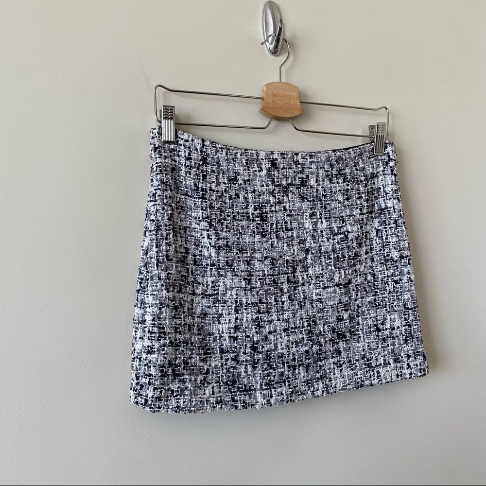 Alice & olivia-black white & grey tweed mini skirt (size:2) - Picture 6 of 7
